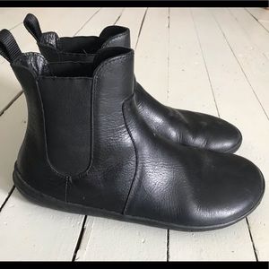 Vivobarefoot Chelsea boot